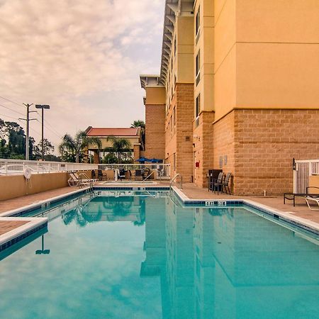 Fairfield Inn & Suites Palm Coast I-95 מראה חיצוני תמונה