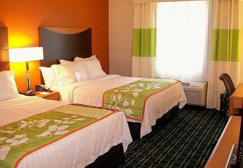 Fairfield Inn & Suites Palm Coast I-95 מראה חיצוני תמונה