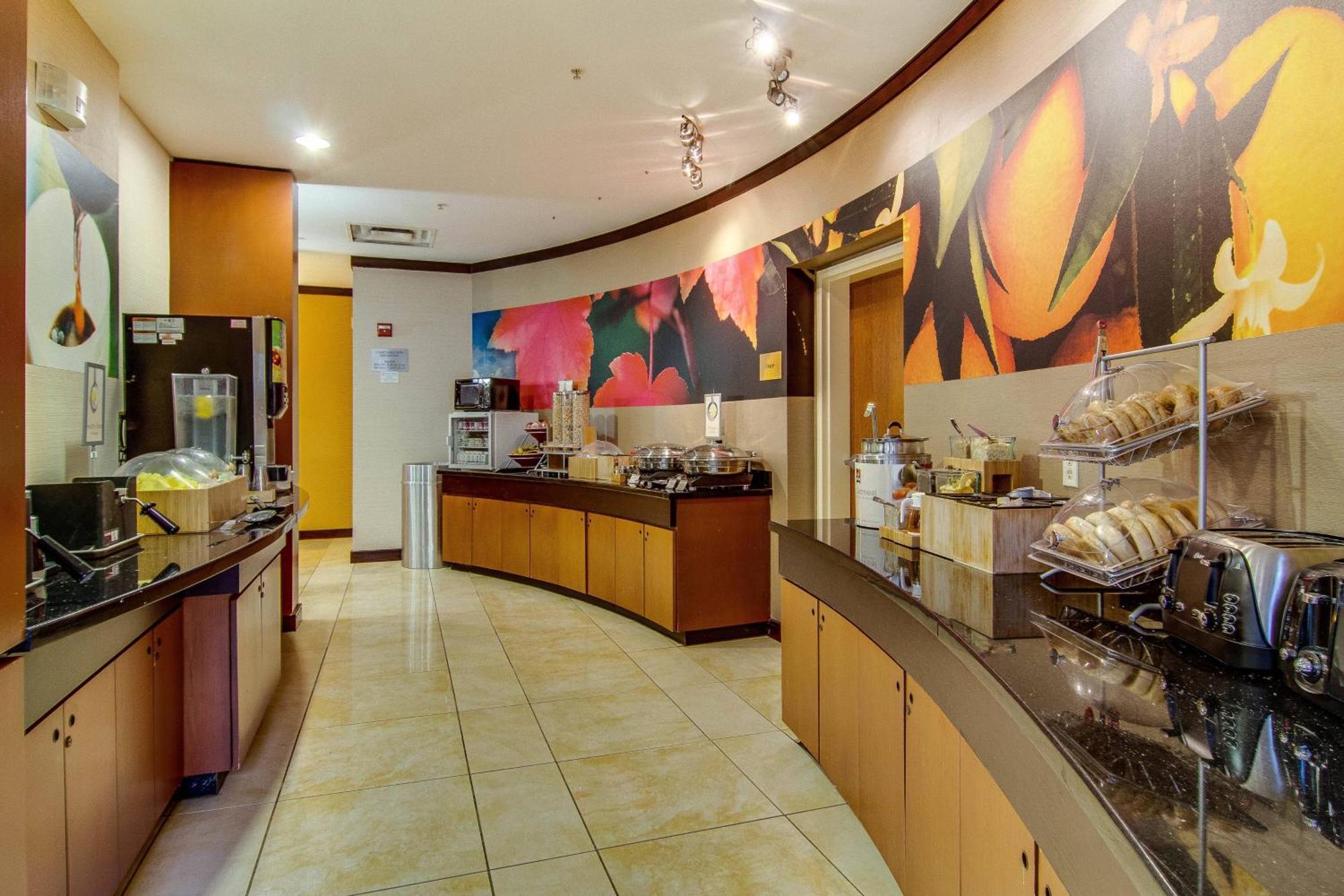 Fairfield Inn & Suites Palm Coast I-95 מראה חיצוני תמונה